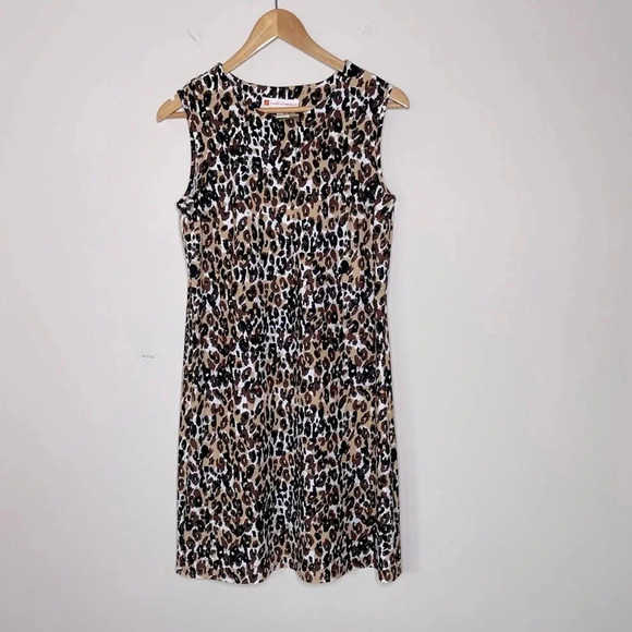 JUDE CONNALLY NADINE SHIFT DRESS IN ANIMAL PRINT mobwife - Picture 3 of 8